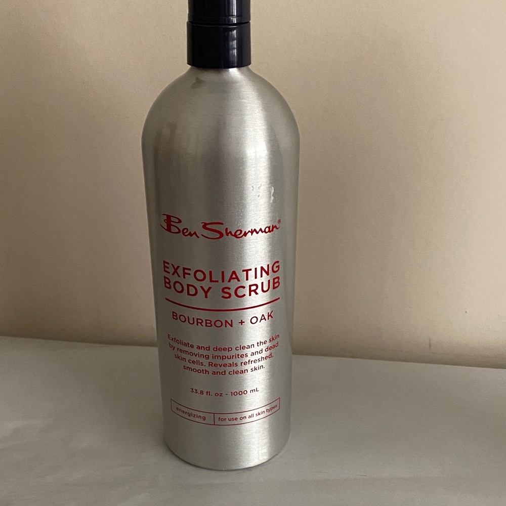 Ben Sherman Exfoliating Body Scrub - Bourbon & Oak 33.8 fl Oz metal tin pump New